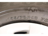 155/70R13    装着タイヤサイズです。 夏タイヤもスタッドレスタイヤの事も、石川トヨペットカローラにご相談くださいませ