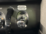 ●走行モードセレクタ:それぞれ使用用途に合わせた走行モードが選択可能です!いつものドライブがより楽しくなる装備です!