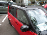 【フレームレッド&times;ブラックツートンカラー】内外装キレイな禁煙車です(^^♪