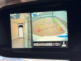 【アラウンドビューモニター】専用のカメラにより、上から見下ろしたような視点で360度クルマの周囲を確認することができます☆死角部分も確認しやすく、狭い場所での切り返しや駐車もスムーズに行えます。