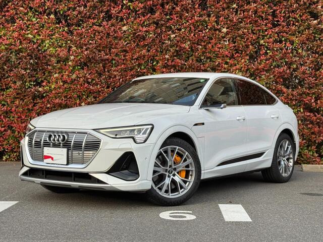 アウディ e-tronスポーツバック 