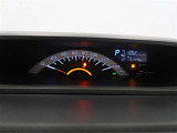 視認性に優れたメーターパネルです。