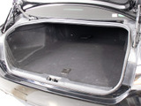 トランクが狭いと思っておりませんか?実際は大容量トランクです!旅行等の長距離ドライブも快適です!また、屋根付きスペースを完備しておりますので、夜間でも、雨でも雪の日だってゆっくりご覧頂けます。