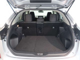 広々としたラゲージスペースを備えています。大きなものや長さのある荷物もしっかりと積み込めます。