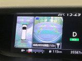 【アラウンドビューモニター】専用のカメラにより、上から見下ろしたような視点で360度クルマの周囲を確認することができます☆死角部分も確認しやすく、狭い場所での切り返しや駐車もスムーズに行えます。