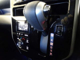 【CVT】無段変速機という意味です。 オートマミッションの中でも、ギヤによる変速をしないので、その分燃費が上がり経済的☆