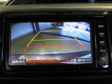 バックガイドモニターで、後方を確認しながら安心して駐車することができます。運転初心者も熟練者も必須の機能ですよ!