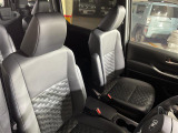 【1列目シート】現車の確認はお電話でも承っております。【セレナ/ヴォクシー/ノア/エスクァイア/ステップワゴン/デリカ/アルファード/ヴェルファイア/RAV4/NBOX/タント】
