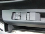 パワーウィンドゥを装備しています。