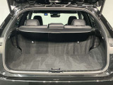 レクサス車らしい細部までこだわった高級感と見る人を一目で虜にするエモーショナルな魅力を持ち合わせております。