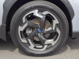 純正アルミホイール装備、足元をオシャレに魅せます!