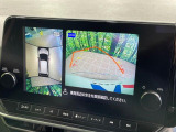 【アラウンドビューモニター】専用のカメラにより、上から見下ろしたような視点で360度クルマの周囲を確認することができます☆死角部分も確認しやすく、狭い場所での切り返しや駐車もスムーズに行えます。