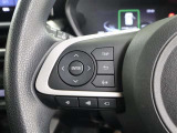 各スイッチ類が使いやすい位置にレイアウトされています。便利な機能をご利用ください。