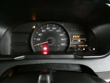 とっても見やすいメーターです。夜間時はラグジュアリーな気分にさせてくれる照明が魅力ですので、夜のドライブも楽しみになりますよ♪