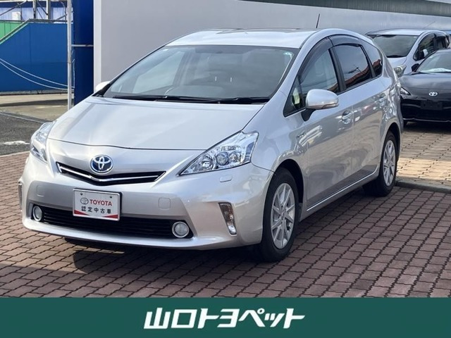 トヨタ プリウスα 
