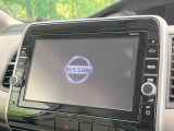 【純正ナビ】人気の純正ナビを装備しております。ナビの使いやすさはもちろん、オーディオ機能も充実!キャンプや旅行はもちろん、通勤や買い物など普段のドライブも楽しくなるはず♪