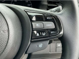 Hondaセンシングの機能のひとつ、アダプティブクルーズコントロール付!アクセルから足を離しても設定したスピードと前車との車間を保ち走行してくれます!車線維持もアシスト☆高速道路で疲労軽減ですね☆