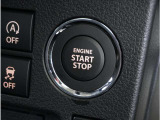 【プッシュスタート】専用のリモコンキーを携帯していればエンジンの始動がワンプッシュで行えます。
