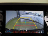 バックガイドモニターで、後方を確認しながら安心して駐車することができます。運転初心者も熟練者も必須の機能ですよ!