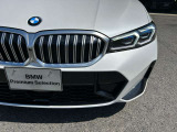 また、BMW正規認定中古車は、エマージェンシーサービスが自動付帯。24時間365日、皆様のカーライフをサポート致します。確かな安心のうえで、「駆けぬける歓び」をご堪能ください。