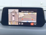 【360&deg;ビューモニター】専用のカメラにより、上から見下ろしたような視点で360度クルマの周囲を確認することができます☆死角部分も確認しやすく、狭い場所での切り返しや駐車もスムーズに行えます。