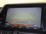 バックモニター付なので後退時に後方が見えるので安心。 車は構造上、死角がたくさんなので万が一を考えると必須ですね。 あくまで補助の為の装備、バックは目視で確認する事が重要ですよ。