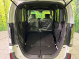 普段のお買い物や通勤、送迎等に十分な荷室スペースを確保しております。セカンドシートを倒すと、大きな荷物の積載も可能です♪