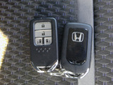 スマートキー付!キーを取り出さなくてもドアロックの施錠・開錠、エンジンの始動が出来ます!雨の日や荷物の多い日にとても便利ですね♪