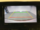 【バックモニター】駐車時に後方がリアルタイム映像で確認できます。駐車時や、夜間のバック時に大活躍♪