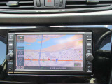 日産純正の地デジ対応ナビゲーションが装着されてます。