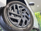 【純正16インチアルミホイール】外観にマッチした純正アルミホイールを装着しております。各種社外アルミホイールや、スタッドレスタイヤも取扱いしております。是非ご相談ください♪