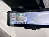 バックミラーにアラウンドビューモニターの表示も可能です!