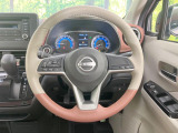 ステアリングも使用感が少なく、きれいな状態となっております♪