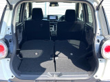 普段のお買い物や通勤、送迎等に十分な荷室スペースを確保しております。セカンドシートを倒すと、大きな荷物の積載も可能です♪