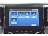 純正ナビを装備。タッチパネル式で使いやすく、お出かけもラクラクです。