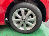 純正アルミホイール付!このお車にぴったりなホイールが付いてます◎