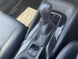 【 シフト 】シフトも操作しやすく快適なドライブを楽しんでいただけます。