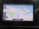 純正ナビ装着車です☆お出かけの際に安心なカーナビ機能はもちろん、TV機能も付いています♪