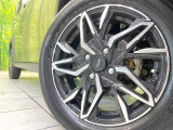 【14インチアルミホイール】外観にマッチしたアルミホイールを装着しております。各種アルミホイールや、スタッドレスタイヤも取扱いしております。是非ご相談ください♪