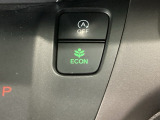 ★ECONスイッチ★ エコドライブを加速しよう!スイッチをONにすると、運転の仕方によるロスを抑え込み燃費をよくするようクルマが頑張ります(*^ー^*)燃費向上にチャレンジ♪