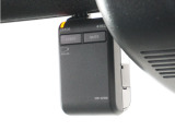 ◆ドライブレコーダー◆映像・音声などを記録する自動車用の装置です。 もしもの事故の際の記録はもちろん、旅行の際の思い出としてドライブの映像を楽しむことができます。