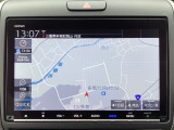 9インチインターナビ付きです!!目的地までの適切なルート案内や、お天気、お得なイベント案内などを受け取って頂けます!!