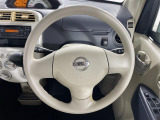 【ステアリング】軽い力で扱いやすいハンドルです。目立つ傷やスレなどなく綺麗な状態です!除菌プランいれていただくとさらに快適に!清潔なお車はお子様にも安心ですね!