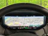 インタラクティブドライバーディスプレイ『フルスクリーンの3Dマップの表示が行えます。』ドライビングの喜びを一層高める機能です。