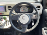 ステアリングも使用感が少なく、きれいな状態となっております♪