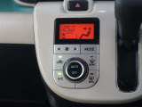 オートエアコンを装備しております!自動で調整してくれますので、車内も快適です☆