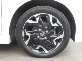 純正15インチアルミホイール装備!