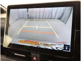 バックガイドモニターで、後方を確認しながら安心して駐車することができます。運転初心者も熟練者も必須の機能ですよ!