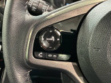 ステアリングにオーディオ操作スイッチが付いています。オーディオ画面に直接タッチしなくても操作が出来ますので、運転に集中できます。