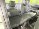 3列目シートはもちろん状態良好☆大人でもゆったりと座って頂けますので、大人数でのお出かけもラクラクです♪ご家族で、気の知れた仲間で、ドライブに行くのが楽しみですね♪